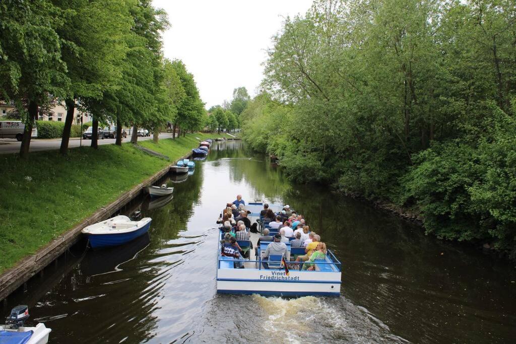 Hollaender Flair Friedrichstadt Dış mekan fotoğraf